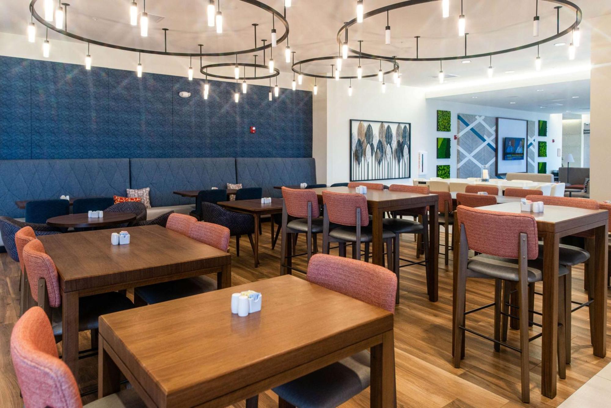 Hilton Garden Inn Mattoon, Il エクステリア 写真